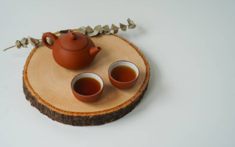 Lưu ý khi sắp xếp dụng cụ pha trà cho các tín đồ yêu trà. 