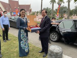 HTX Tâm Trà Thái giới thiệu sản phẩm Nhất Đinh Trà đến khách hàng